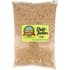 Šėrimas riebiu maistu ūkyje 3 x 5 kg = 15 kg