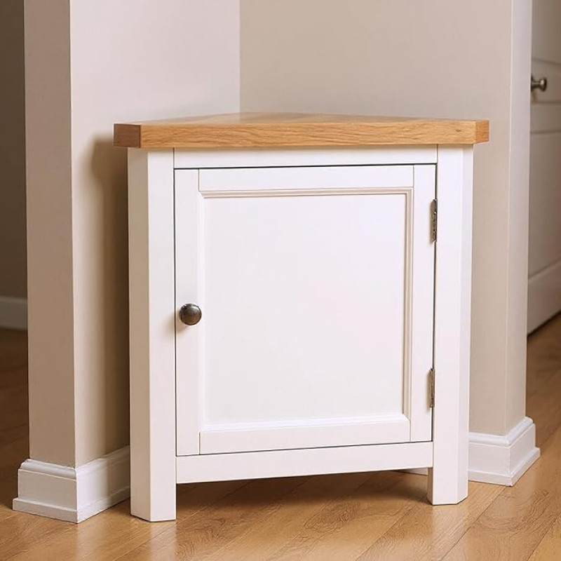 GROF baldai lakuota maža trikampė kampinė spintelė, skirta svetainei, vonios kambariui ir prieškambariui, montuojama ant ąžuolo baldų