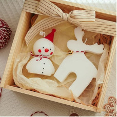 Christmas Candles Decorative White Snowman Reindeer Shaped Candles Decorative Scented Candles for Home Scented Christmas Tea Lights Candles Set for Christmas Celebration Home Decoration Women Gifts,