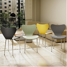 4 valgomojo kėdžių komplektas, svetainės kėdės su atlošu, pagamintos iš polipropileno, modernios ir stilingos, valgomojo arba valgomojo stalo kėdės, virtuvės kėdės, metalinės kojos, 45,5 x 40 x 82,5 cm,