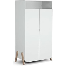 AT4 Unisex Wardrobe