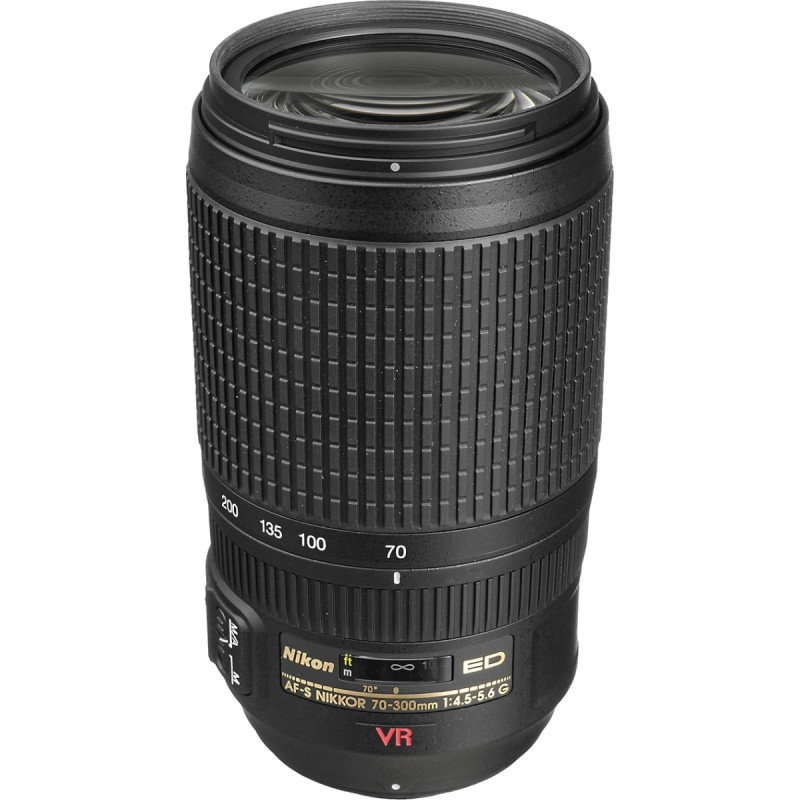 Nikon 70-300 mm f-4, 5.6G Autofocus Zoom Lens for Nikon DSLR Cameras (Refurbished)