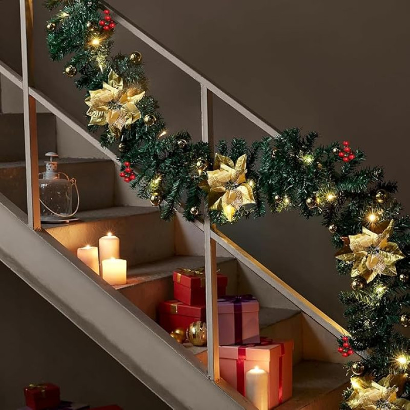 XUBX Kalėdų girliandos dekoracijos, 2,7 m vainiko girliandų dekoracijos su žibintais, raudonos uogos, auksinės gėlės, kamuoliai, skirti židiniui, laiptams, sienoms, durims, Kalėdų eglutei, sodui, kiemui, šventiniam dekorui