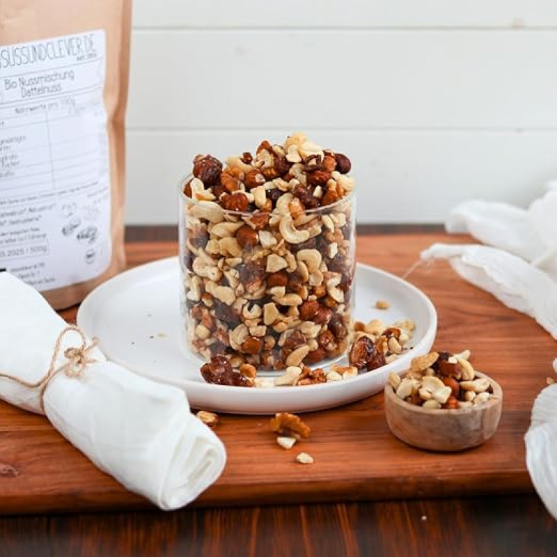 süssundclever.de® Organic Student Food | Date Nut | 1.0 kg | Nut & Fruit Mix with Dates, Cashews, Walnut & Hazelnut | Plastic-Free and Ecologically Sustainably Packed