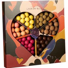 LAKRIDS BY BÜLOW - Love Selection Box - 450g - Chocolate Gift with Danish Gourmet Liquorice Balls in Elegant Heart Gift Box