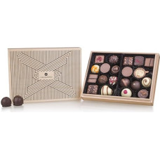 Premiere Midi - Tribar - 20 elegantiškų šokoladinių saldainių medinėje dėžutėje | Dovanos | Moterys | Vyrai | Motinos diena | Tėvo diena | Vestuvės | Vyras | Moteris | Dovanų idėja | Kalėdos | Valentino diena | Mama | Tėtis
