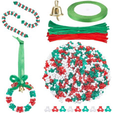 SUNNYCLUE 1570 Stück Weihnachtsperlen Ornament Set Glockenanhänger Pfeifenreiniger Dreiteilige Acrylperlen Weihnachtskranz Zuckerstange Rot Grüne Abstandsperlen Zum Aufhängen Am Weihnachtsbaum Basteln