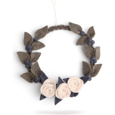 Én Gry & Sif Door wreath in Scandi style with white roses, handmade from felt, fair trade, wreath for hanging as Christmas decoration, diameter 20 cm