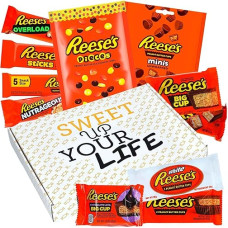 World of Sweets Reese's Box - Peanut Butter Snack Mix with Bars, Pastry & Classics from the US Cult Brand - Gift Box for Peanut Butter Fans
