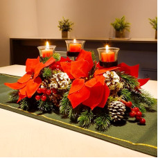 Juegoal Poinsettia Centrepiece with 3 Candle Holders, Pine Cones and Red Berries, Christmas Decoration, Holiday Candle, Table Top and Display