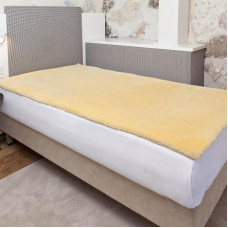 Berankovis lopšio čiužinys Topper 90 x 200 cm Tikrasis Merino avių kailis. Mediciniškai išdirbta, mažai kvapi, pagaminta Vokietijoje, ne pigus lopas, ne importas iš Kinijos, aukščiausios kokybės. Kvėpuojantis, be nugaros pamušalo. Öko-Tex 100 avikailio lo