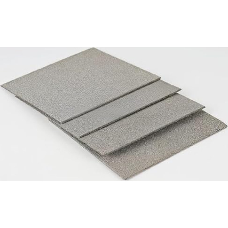 Akyto kobalto putplasčio plokštė - puiki garso absorbcija ir elektromagnetinis ekranavimas įvairiose srityse (200 mm x 300 mm x 1 mm)